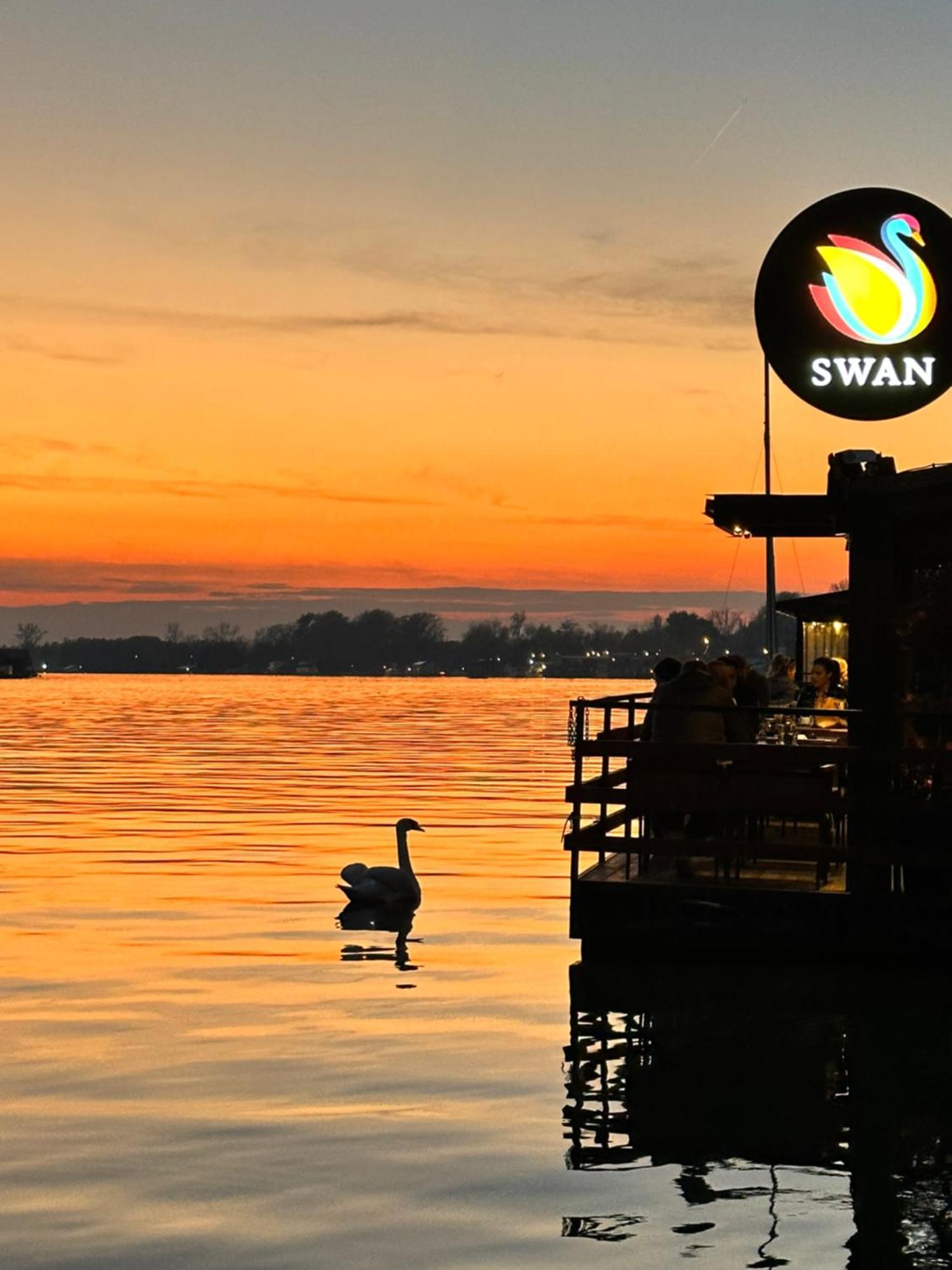 Swan Hotell Belgrad Exteriör bild